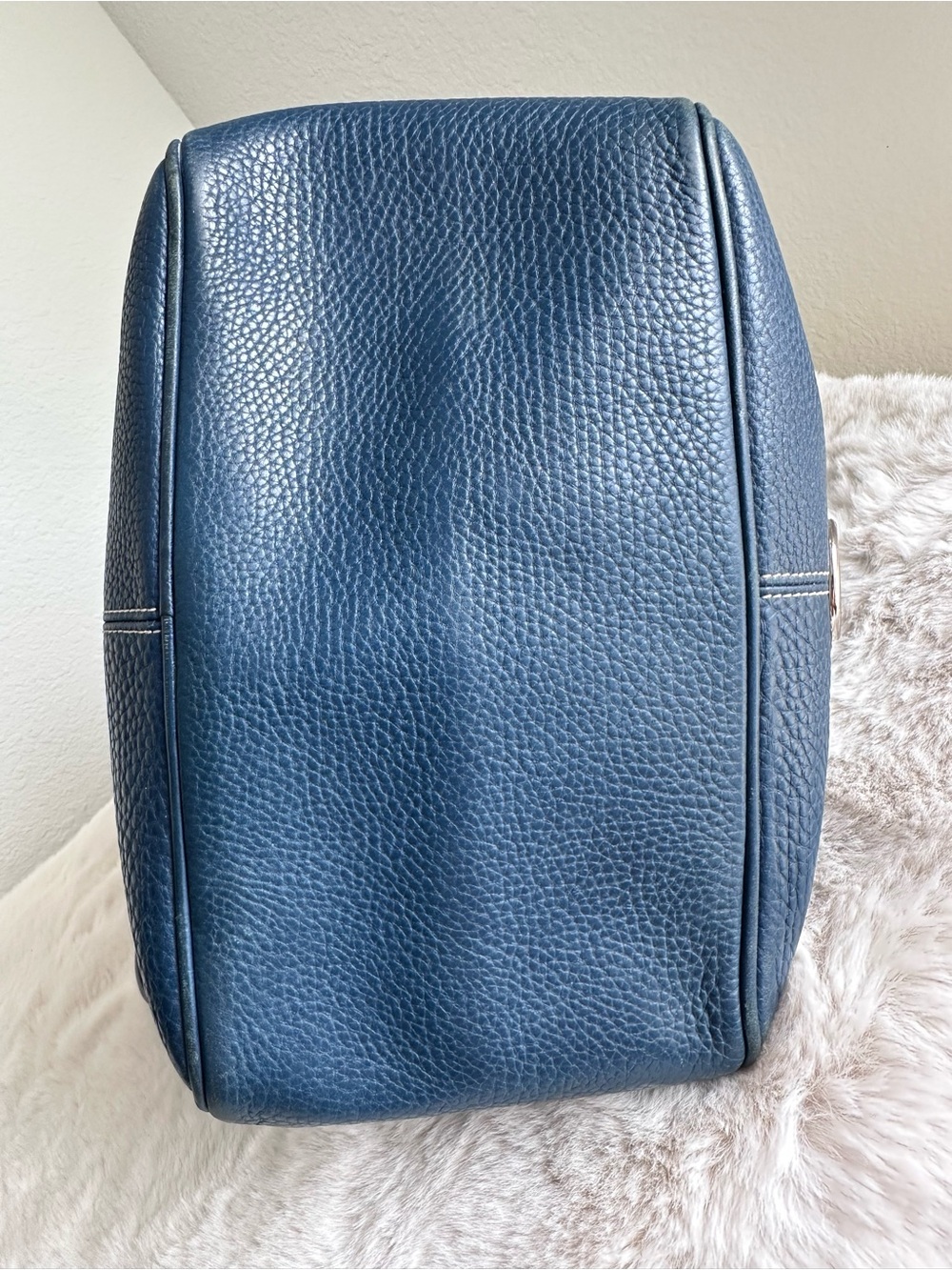 Dooney &‎ Bourke Midnight Blue Drawstring Shoulder Bag Purse Pebbled Leather - Picture 8 of 14